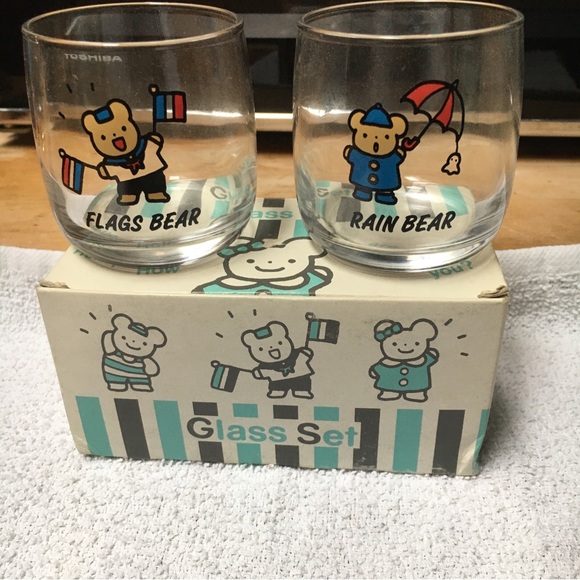 Yukari from Japan in box set of two juice drinking glasses with adorable bears - Picture 1 of 6